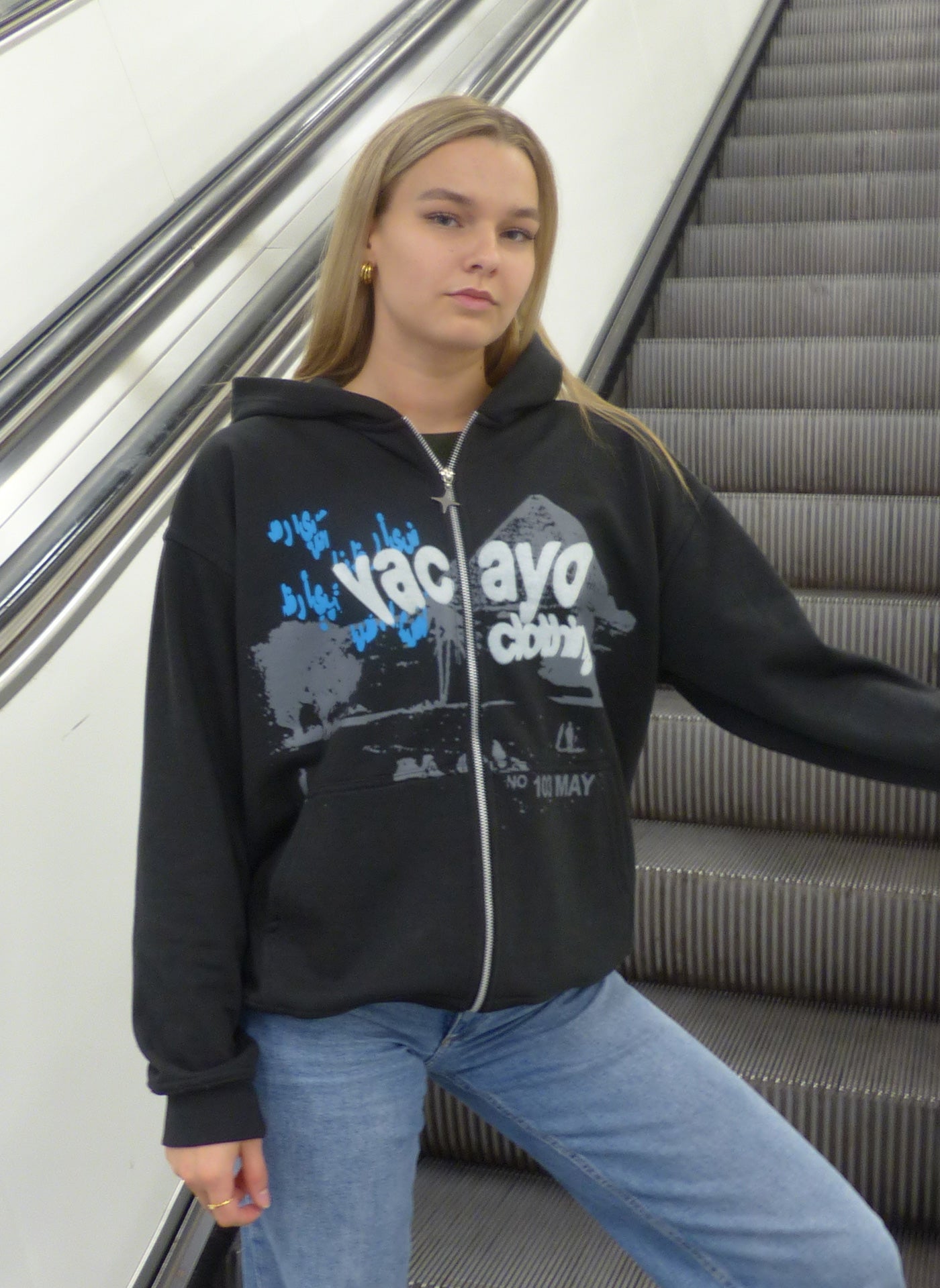 MIDNIGHT ZIP - Vacayo Clothing